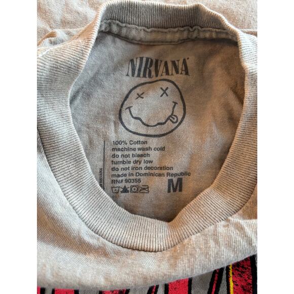 NWOT NIRVANA Dead Smile Face T-Shirt Tee 100% Cotton Medium - Picture 5 of 5